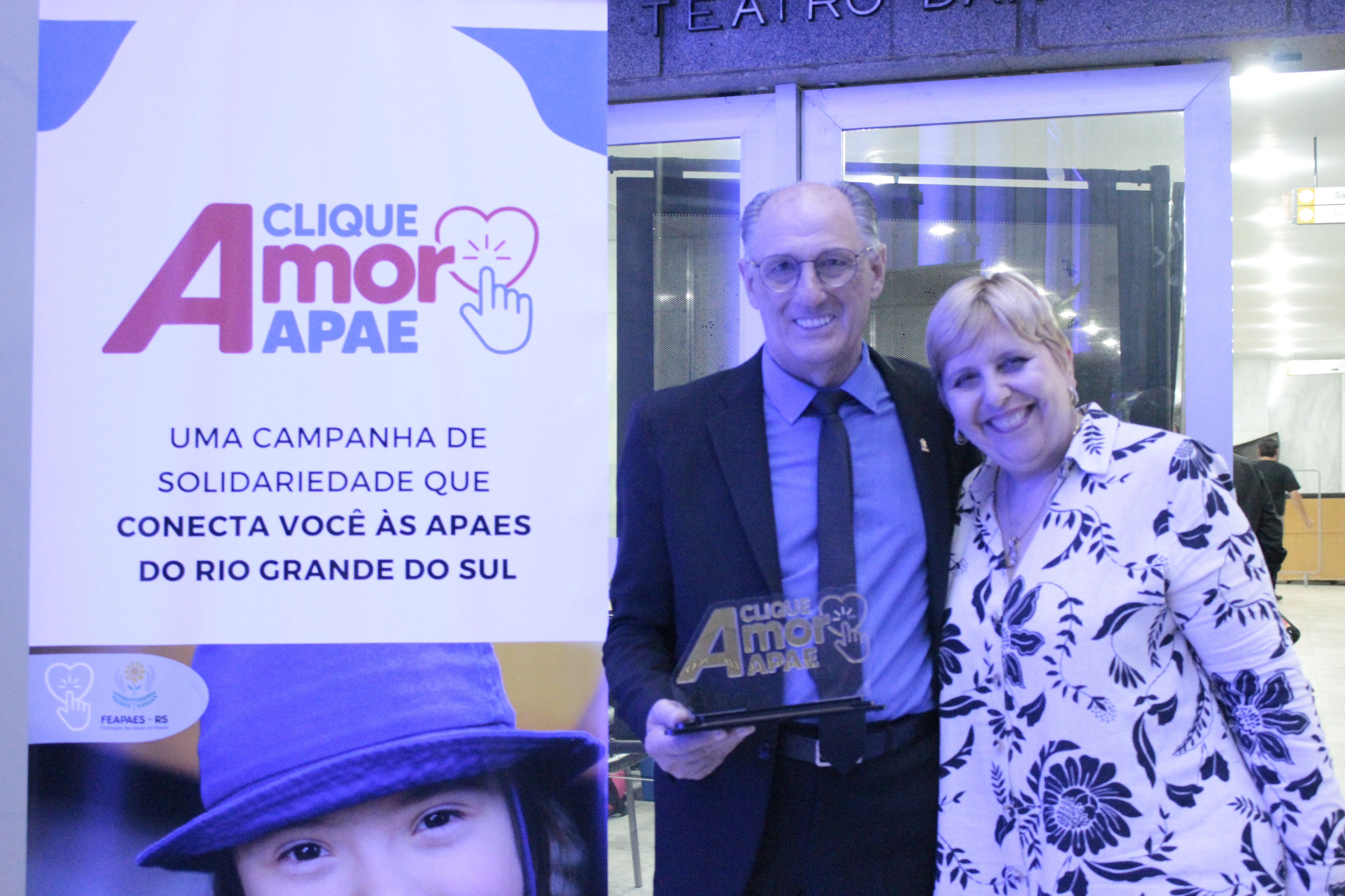 Presidente da FEAPAES-RS, Afonso Tochetto e Ana Costa, Secret�ria Ajunta de Sa�de. Cr�dito: Nathan T