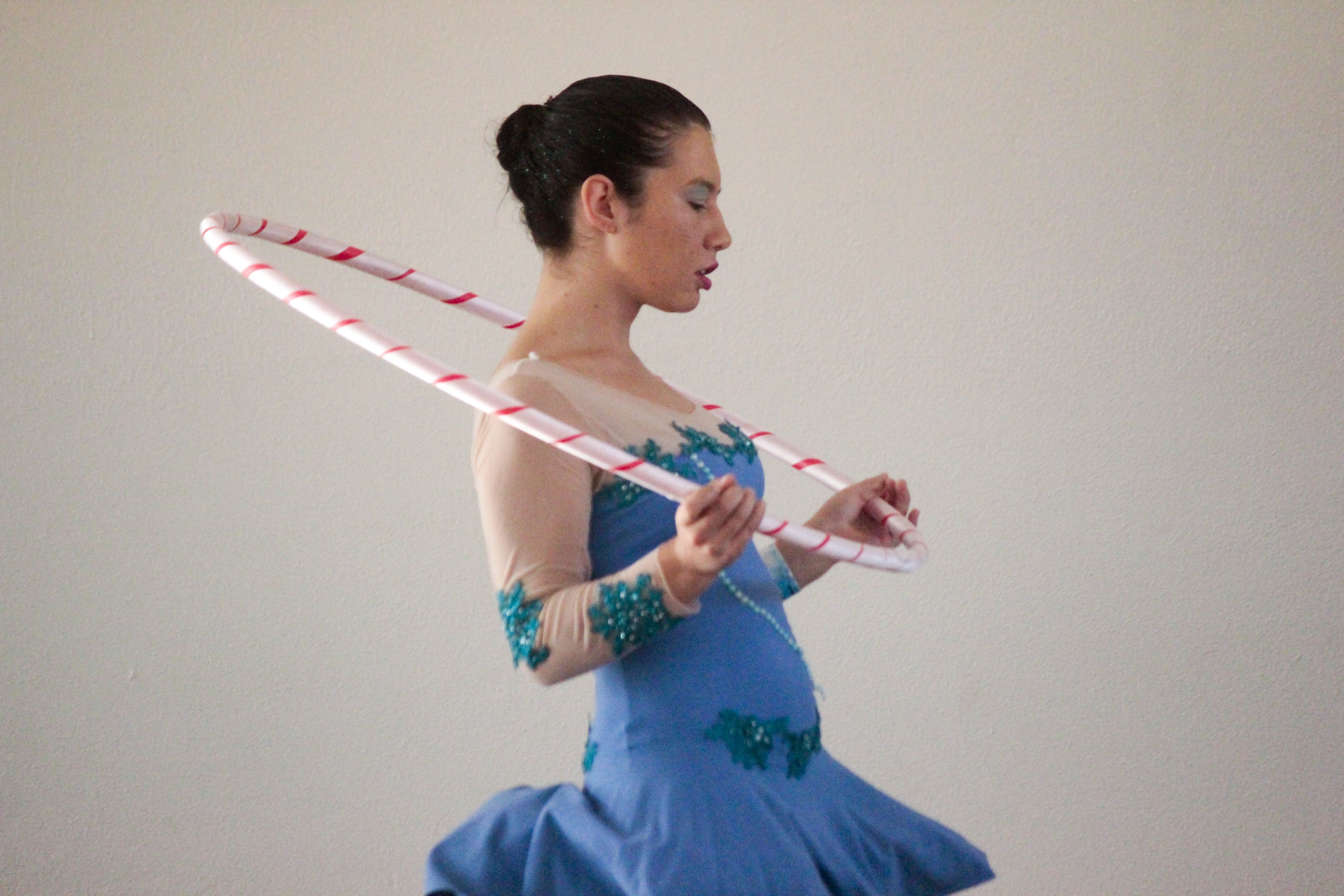 Let�cia de Oliveira de Bohm, 1� lugar no arco, na modalidade Gin�stica R�tmica./ Cr�dito: Nathan Tor