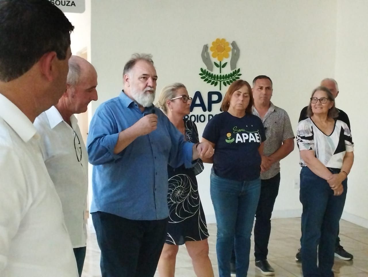 O deputado estadual Carlos B�rigo (MDB)  discursa durante a solenidade.
