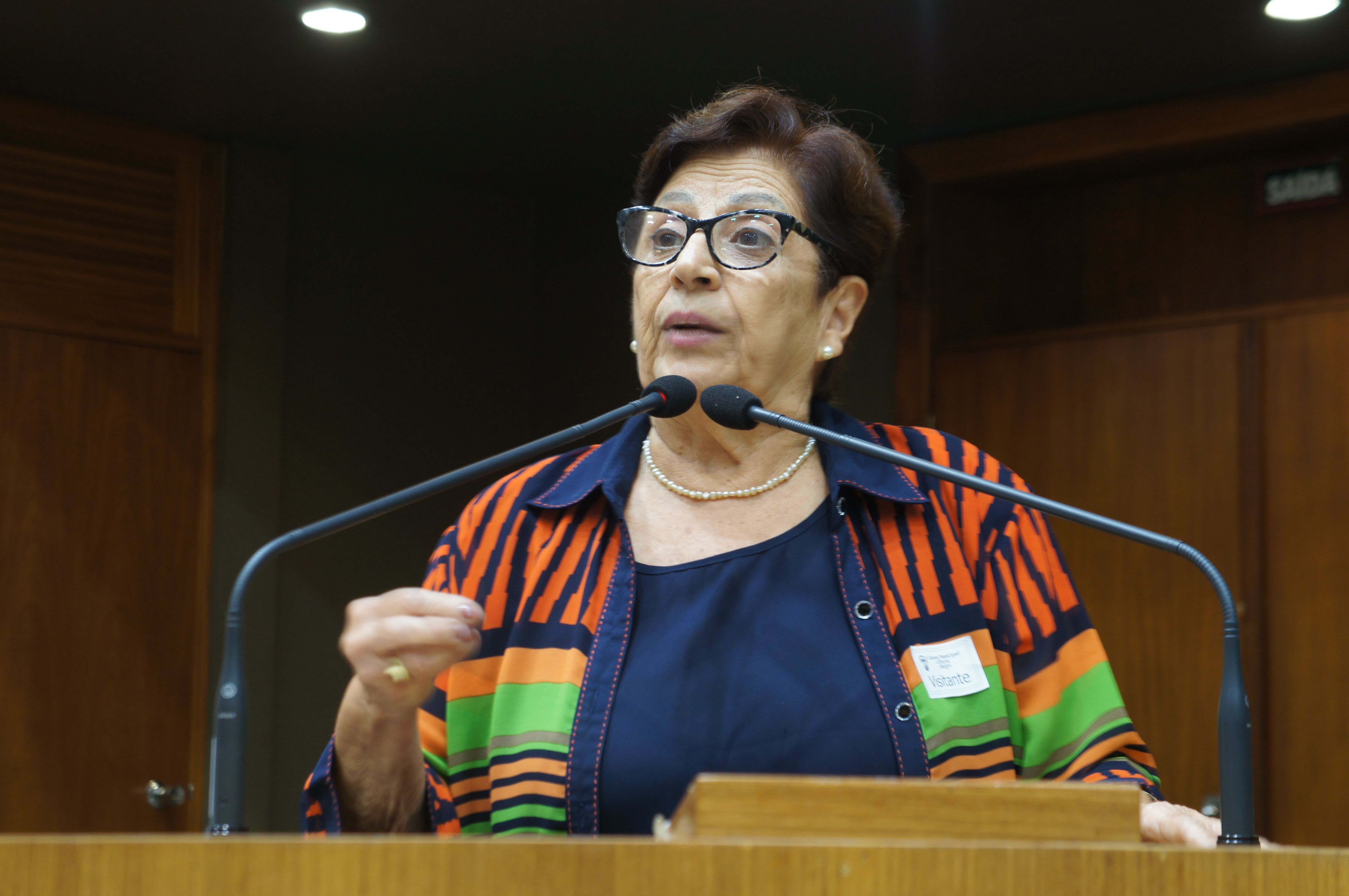 Presidente da FEAPAES-RS, Aracy Ledo.